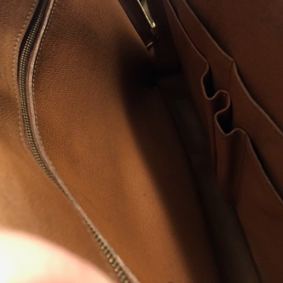 Authentic Epi Leather LV laptop/document bag - Picture 3 of 4